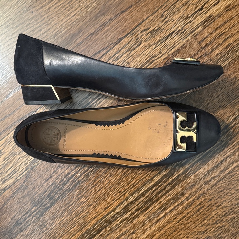 Tory Burch Black Leather Heels with Gold Accent